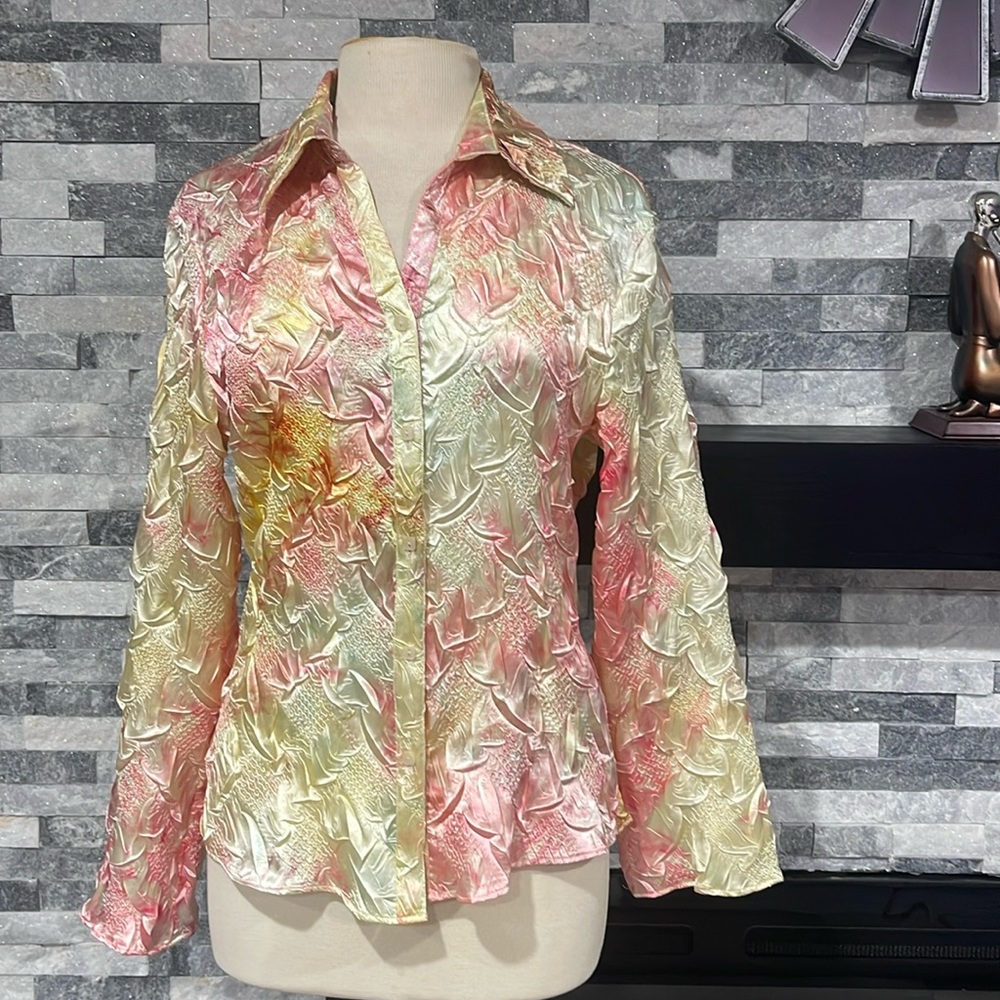 M MILANO long sleeves womens size M collared button up shirt